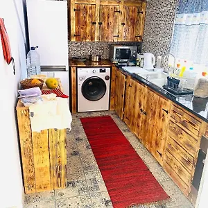 Lovely Newly Refurbished, 1 Bedroom Floor With Sea Views, Fast Wi-fi Cable Tv And Netflix Ribeira Brava